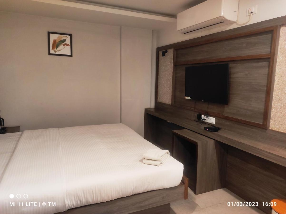 Hotel K79 Dzsamsedpur Kültér fotó