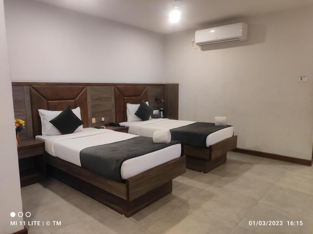 Hotel K79 Dzsamsedpur Kültér fotó