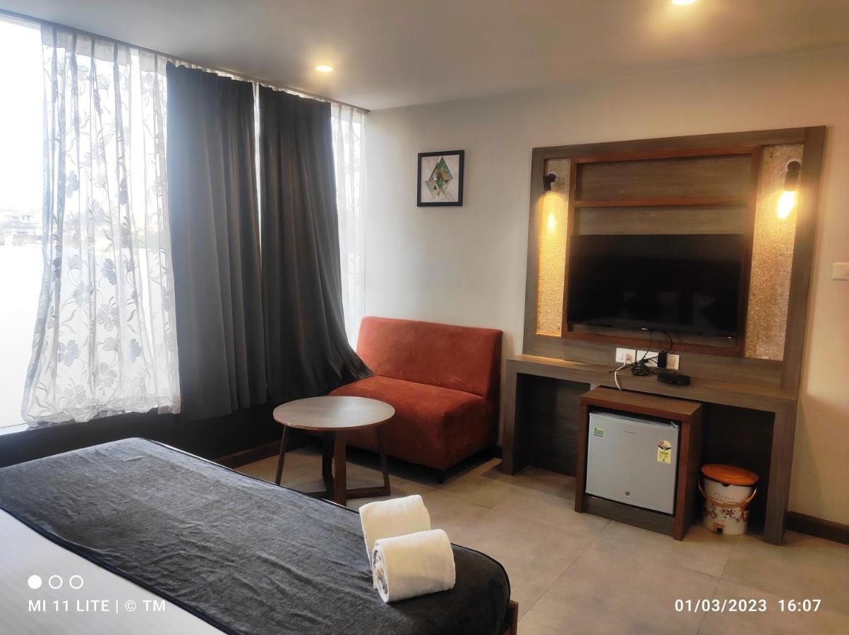 Hotel K79 Dzsamsedpur Kültér fotó