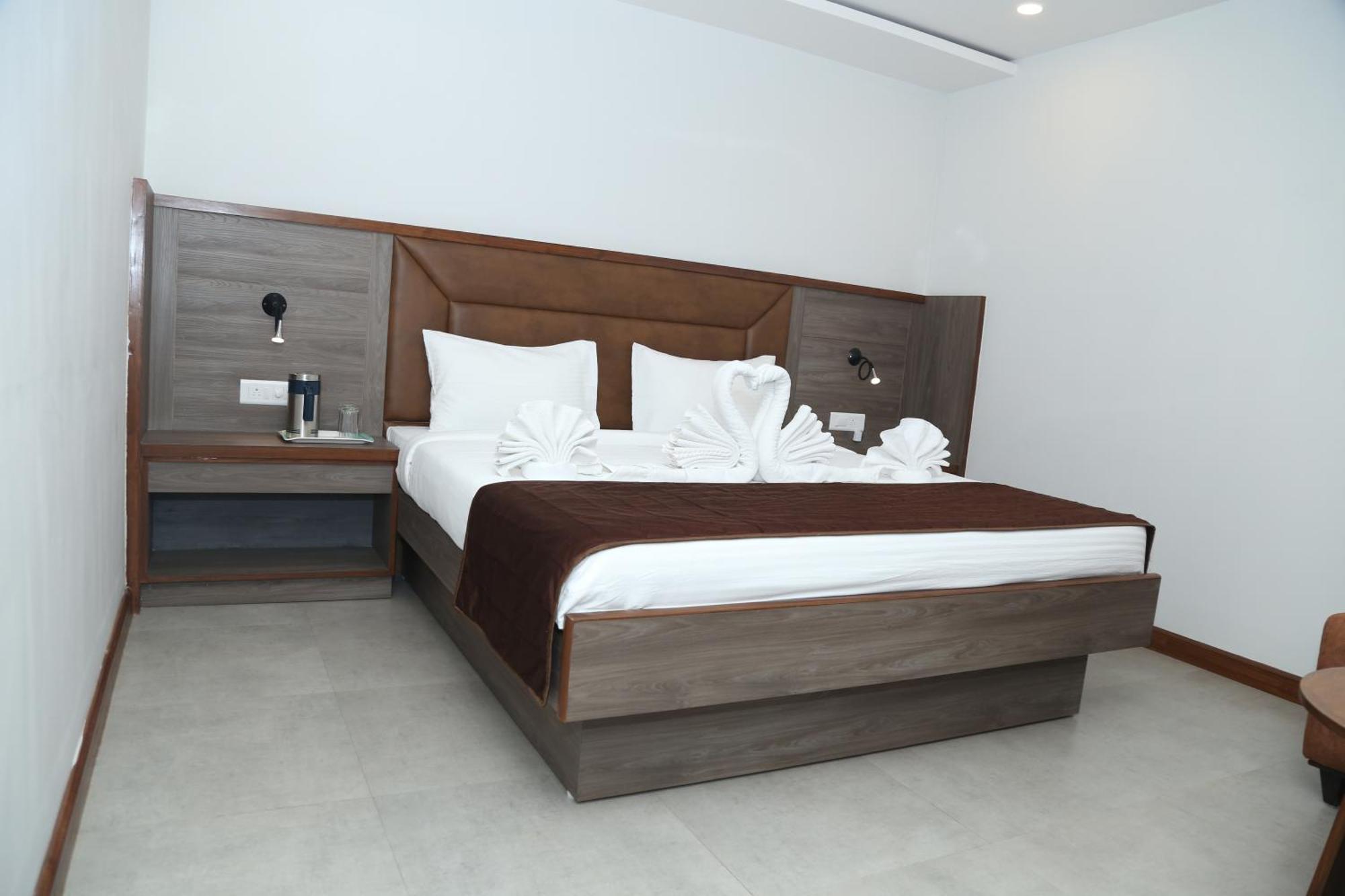 Hotel K79 Dzsamsedpur Kültér fotó